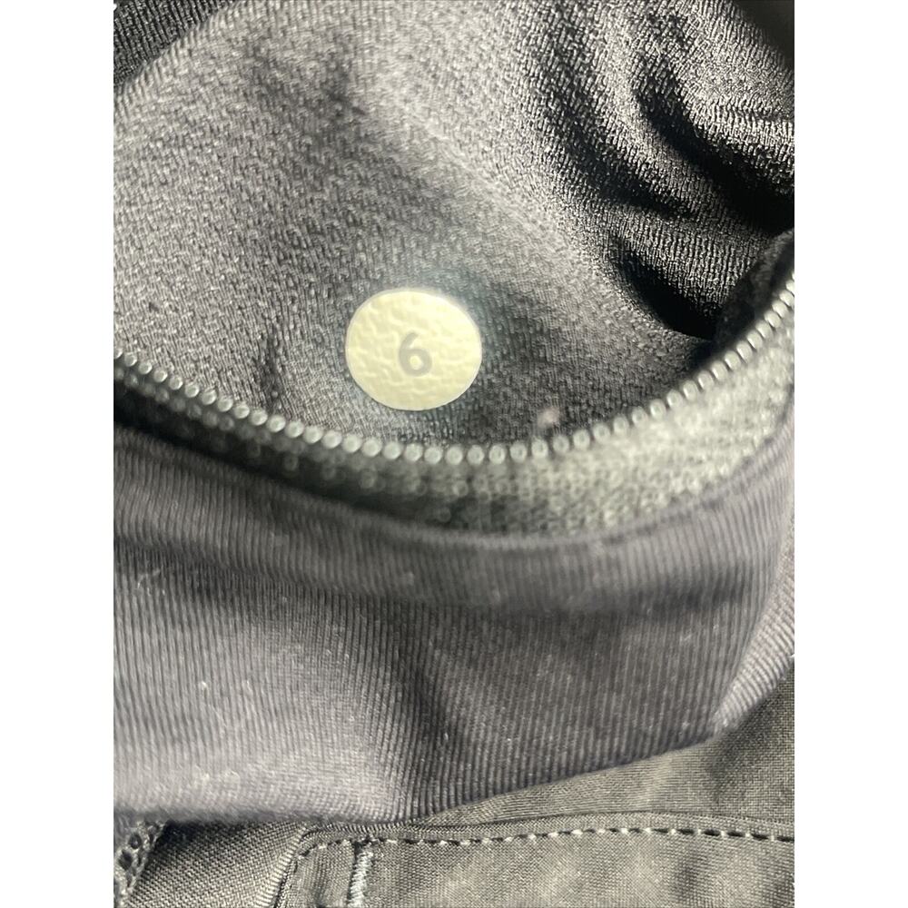 LULULEMON BLACK SPEED POCKET TENNIS SHORTS SIZE 6 - Picture 4 of 4